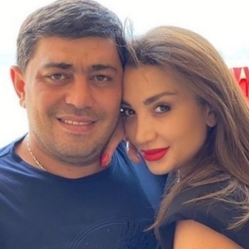 Martin Mkrtchyan and Hripsime Hakobyan - Srtik (Single 2018)