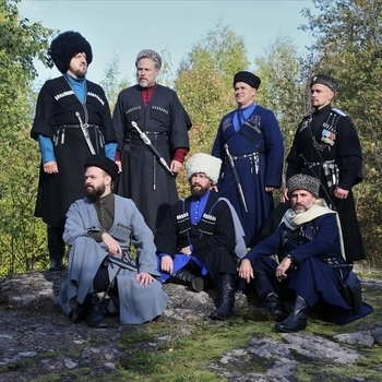 Ансамбль казачьей песни Братина - Еще в погребе меня заройте (Кавказские песни)