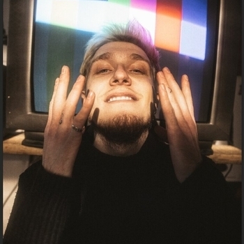 Saint Wenz - Бог слышит нас (Single 2022)