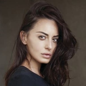 מאיה בוסקילה - סיפור מכור