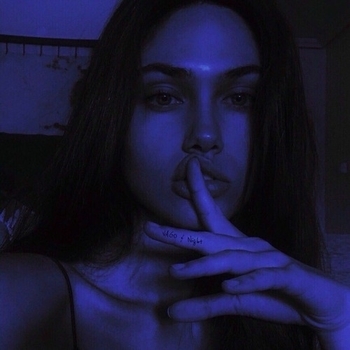 Aizzo - Voices in My Head