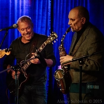 Андрей Макаревич и Алексей Козлов - Серебрится серенький дымок (Пионерские блатные песни 1996)