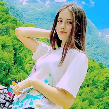 Катя Волкова - В движении