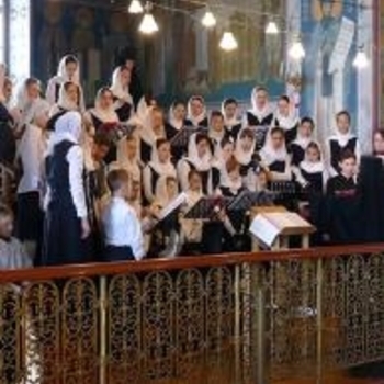 Хор Сестер Свято-Троицкого Серафимо-Дивеевского Монастыря - Милость мира... (2018)