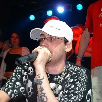 Sido - Strip Fuer Mich (feat. Kitty Kat)