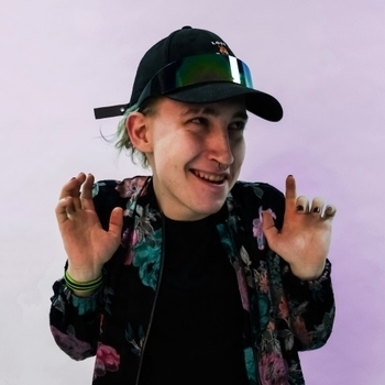 Артист Пожуй