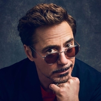 Sexy Heroes - Robert Downey Jr.