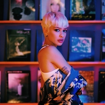 Zina Bless feat Freddy Red - Ladies (Single 2021)