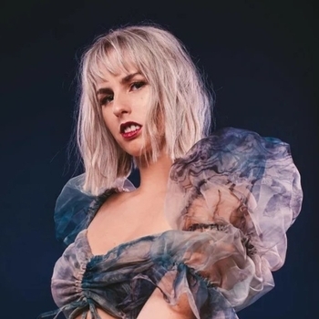 Amanda Collis - Hopeless