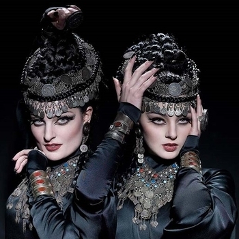 Inga & Anush Arshakyans - Aprelu April (www.mp3erger.ru) 2015