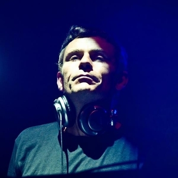 Артист Darren Price