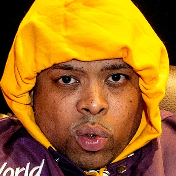 Westside Gunn feat Benny The Butcher - Shower Shoe Lords (Flygod 2016)