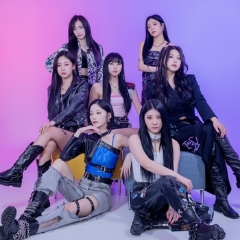 Purple Kiss - 아지트 (agit) (Cabin Fever 2023)