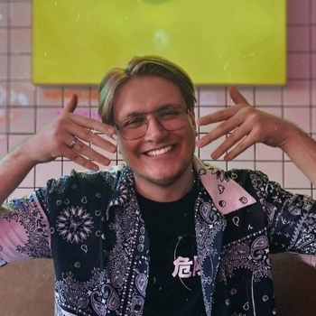 Артист Roseboi