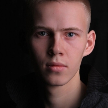 Артист Saxonov