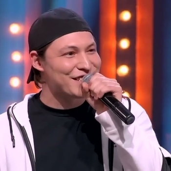 Machenskii - Ulkender (Tau adam)