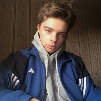 luuv. feat Mishaal - Nobody Else (It's 4 Am. You're Sleeping. I'm Crying 2019)