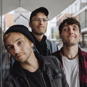 Itchy - Thoughts and prayers