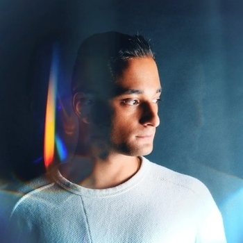 Артист Josh Charm