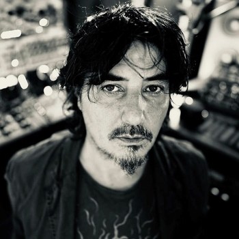 Артист Amon Tobin
