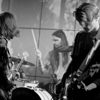 Црвених Цветова feat Словоизтрёхбукв - Луна (Single 2020)