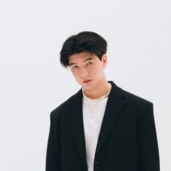 Kawhi feat IntroVert - Болен (2022)