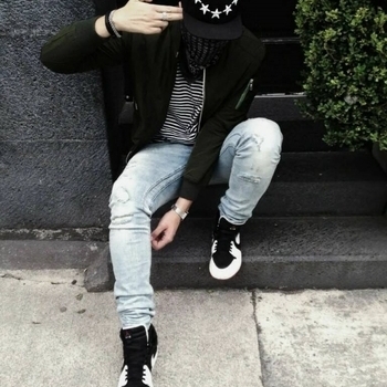 Spxcemind feat Riizzzz, B1ueshxrtcake, Purvs, Thrillmane, Meltonew - Worldwide connection (Single 2022)