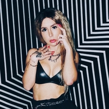 KSHMR & Bassjackers Feat. Sirah - Memories