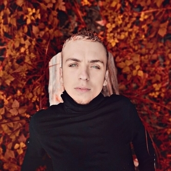 Mysadeyes and Dj Varda - Падаю в небо (2021)