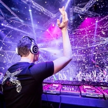 Nsml and Sprngmelxdy - Hostage (2023)