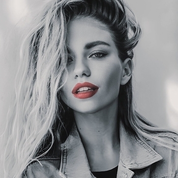 D.e.p. and Akcent - Sweet Memories (2018)