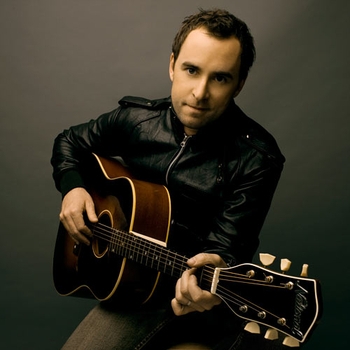 Артист Damien Leith