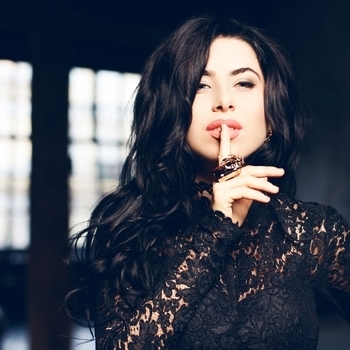 Алёна Андерс - Мотыльки