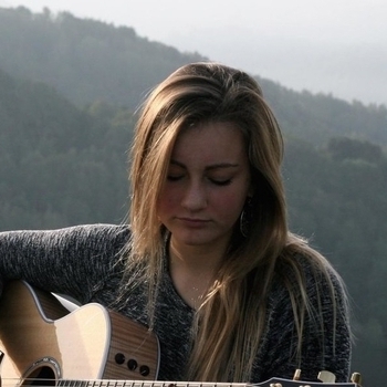 Isabella Kemp - Iron Sky (Live Acoustic) (2016)