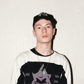 Bladee - Love Is A State