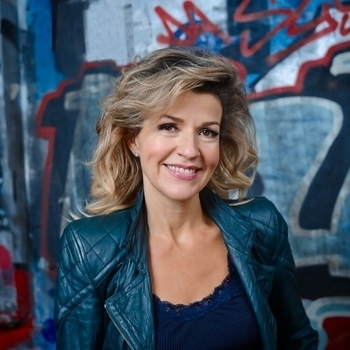 Anne-Sophie Mutter and Antonio Vivaldi - Concerto No. 2 in G minor (L'estate: Summer) RV315 (Op. 8 No. 2): III. Presto