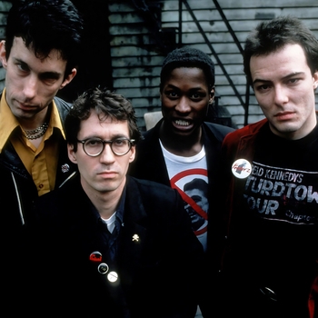 Dead Kennedys - California Uber Alles