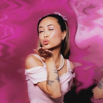 Iribaby - Девочка на ламбе