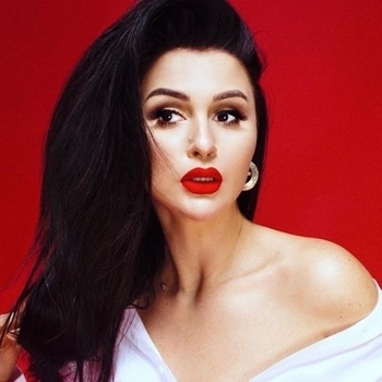 Анна Бершадская и Айдамир Эльдаров - Любящее сердце (2024)