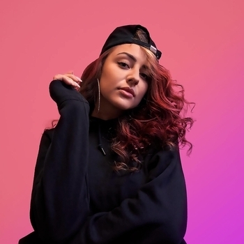 Дворецкая - Далеко ты (2018)