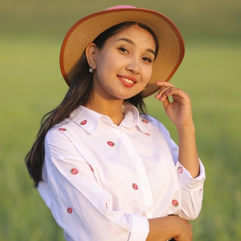 Артист Нурайым Акылбекова