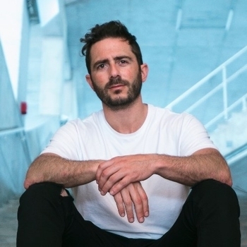 Galantis & Hook N Sling - Love On Me