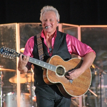 Karel Gott and Graham Russell, Milos Skalka, Clive J. Davis - Ja Znam Lasky Pad (All Out Of Love) (Dotek Lasky 2012)