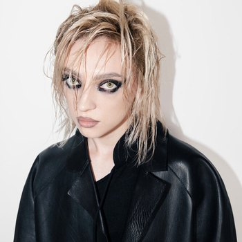 Cliq and Alika, Ms Banks - Google Me