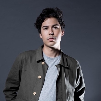 Артист Tez Cadey