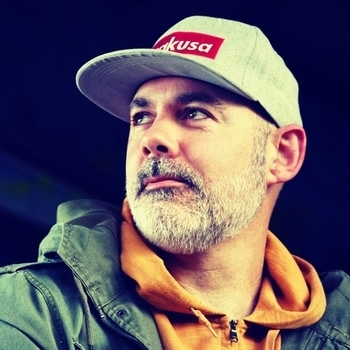 Артист Tsunami Wazahari