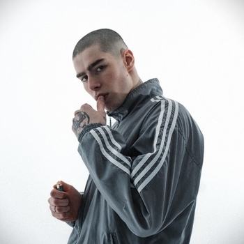 Kirilik - Скелет в пиджаке (2025)