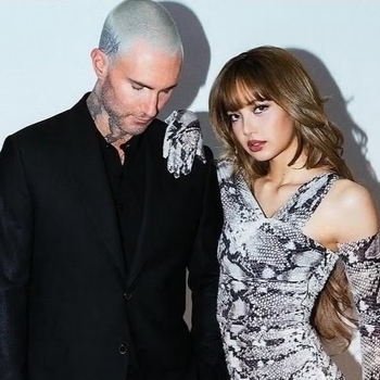 Артист Maroon 5 feat Lisa