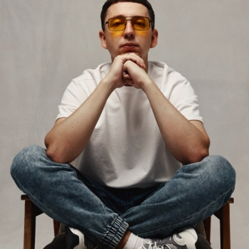 Nablydatelnyi - Между нами