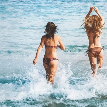 House Arrest - Self Hi Five